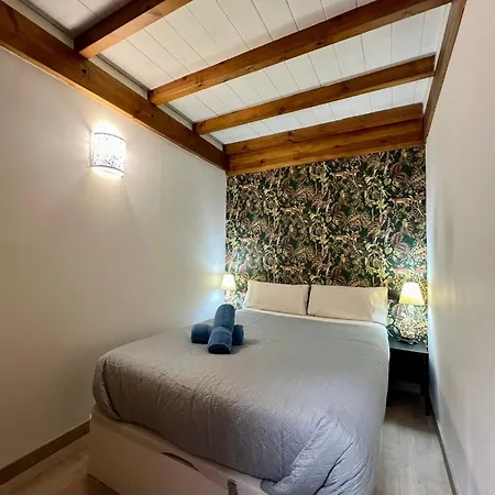 Apartment Amazing In Oldtown Calle Carreteria Free Wifi&ac Malaga